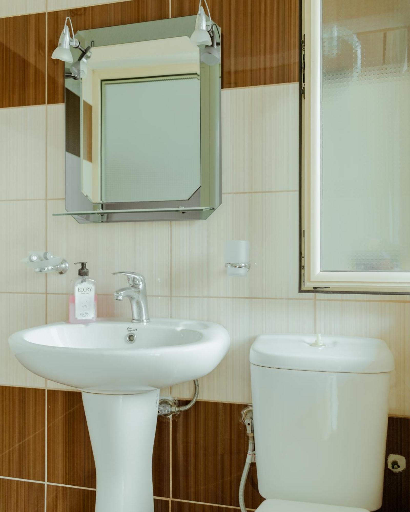 Guesthouse Shtino Gjirokastër Екстериор снимка