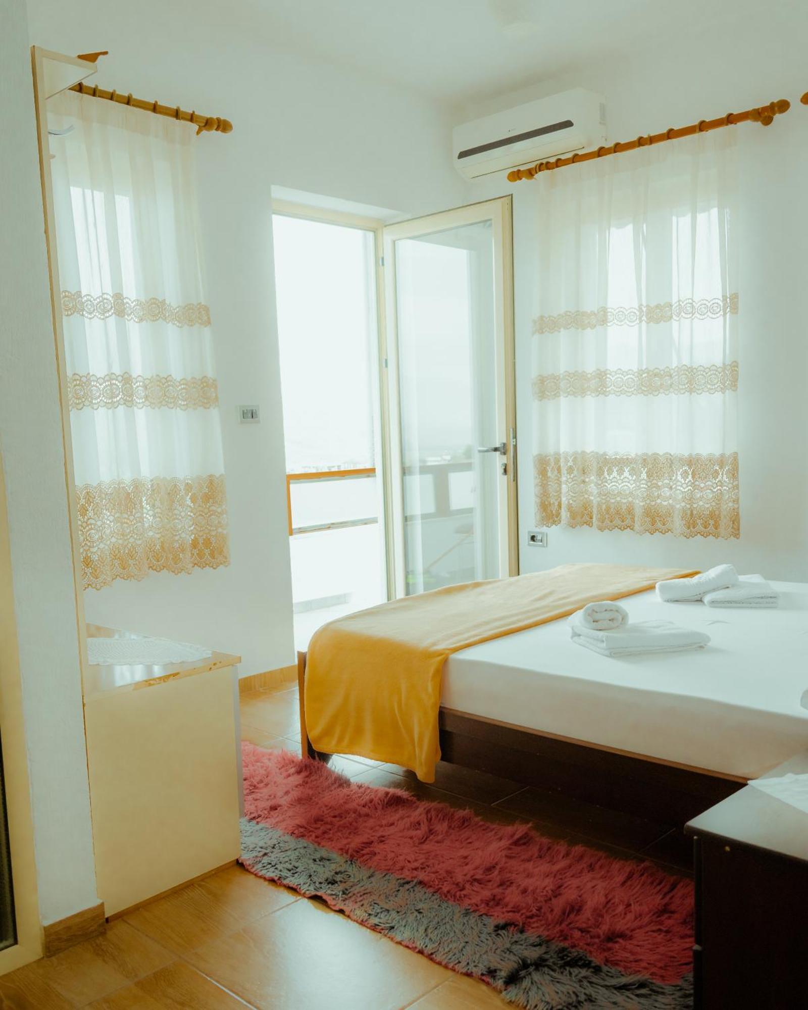 Guesthouse Shtino Gjirokastër Екстериор снимка