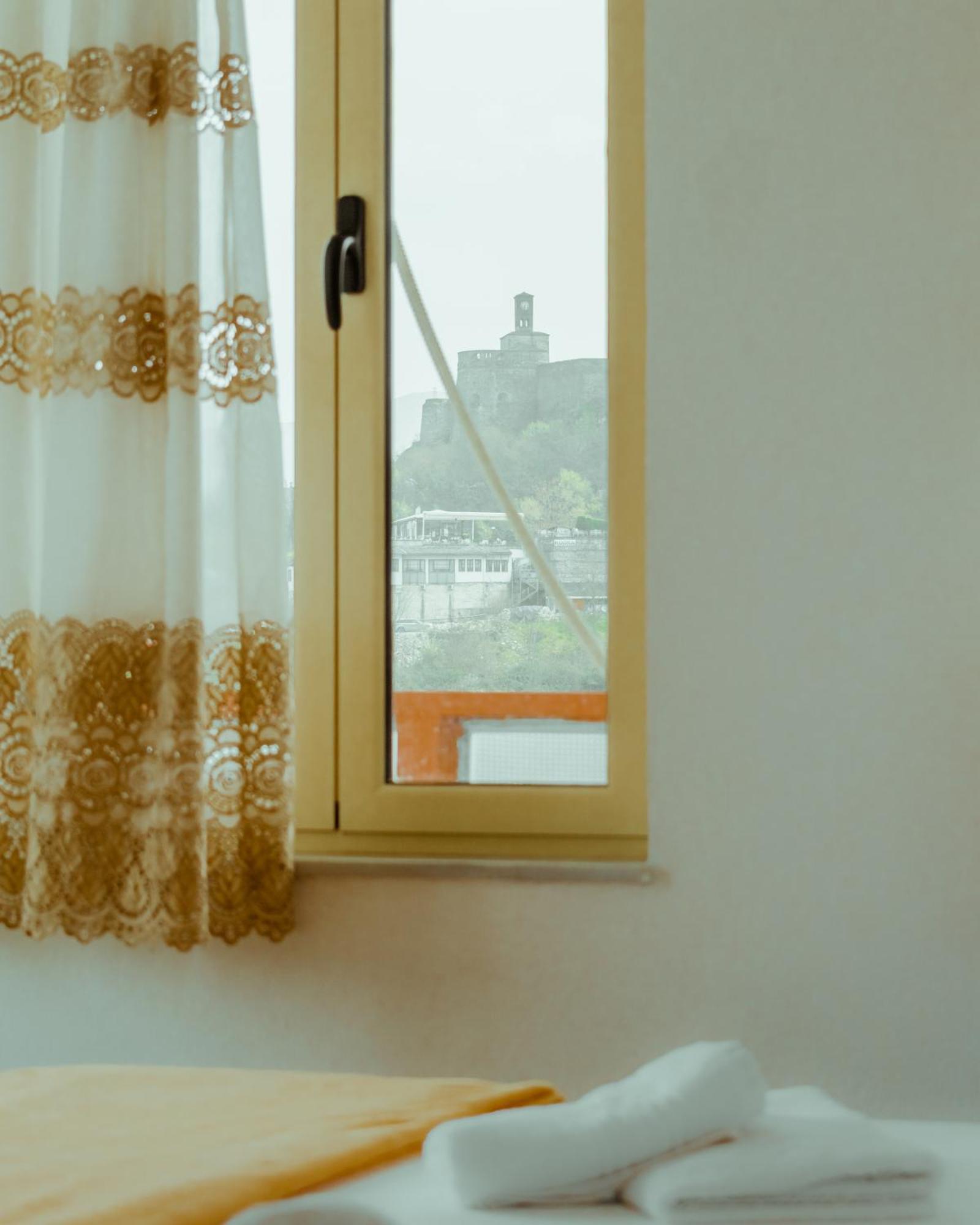 Guesthouse Shtino Gjirokastër Екстериор снимка