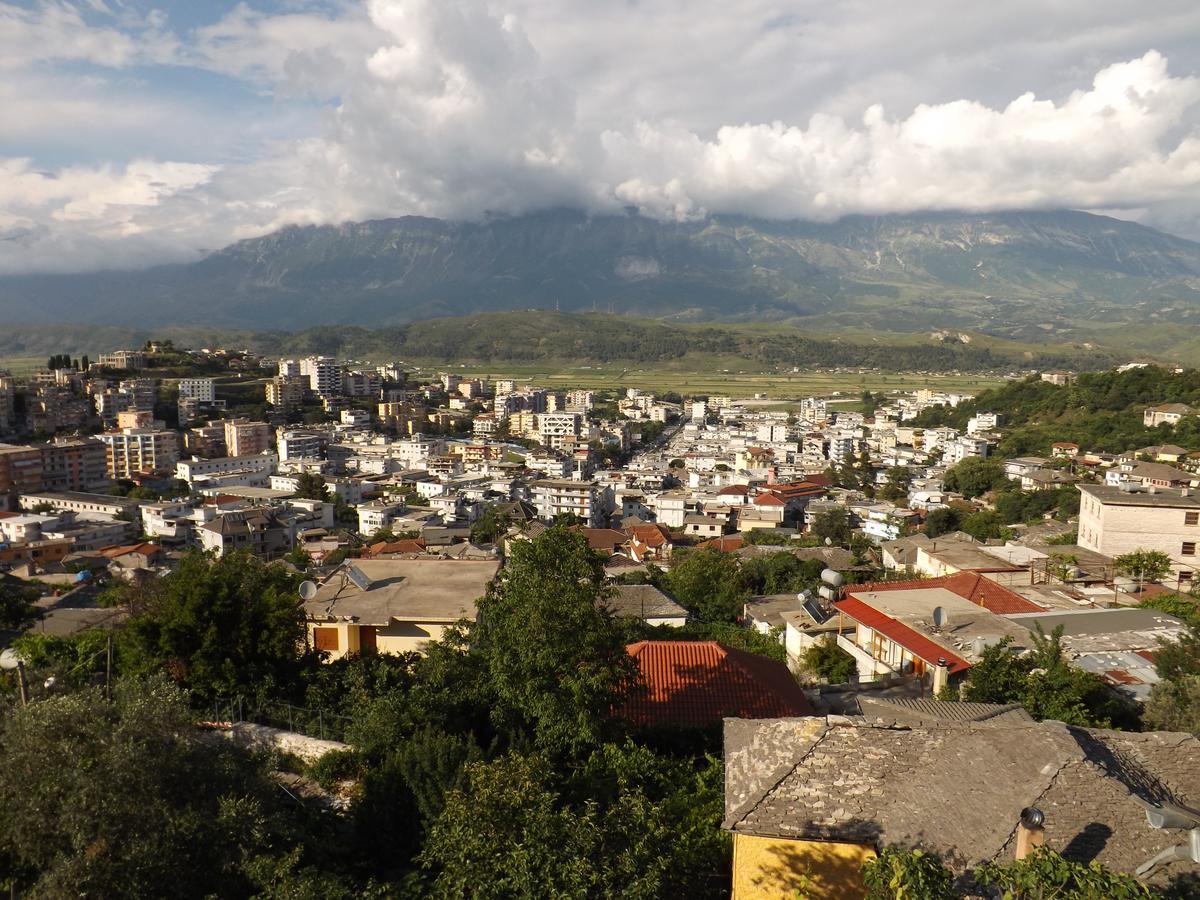Guesthouse Shtino Gjirokastër Екстериор снимка